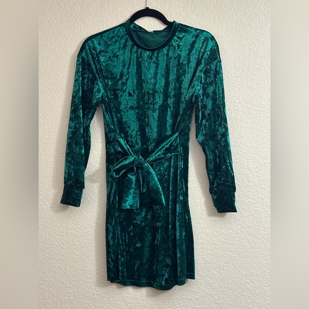 Green velvet long sleeve mini dress